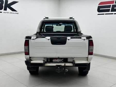2007-Nissan-Hardbody-2400i-SE-4x4-Double-Cab_4