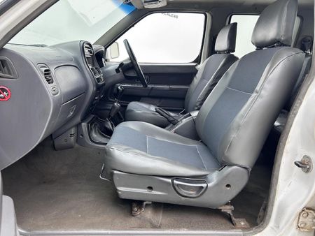 2007-Nissan-Hardbody-2400i-SE-4x4-Double-Cab_6