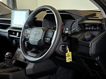 2026-Toyota-Hilux-28-GD-6-RB-SRX-4x4-Auto-Double-Cab_7