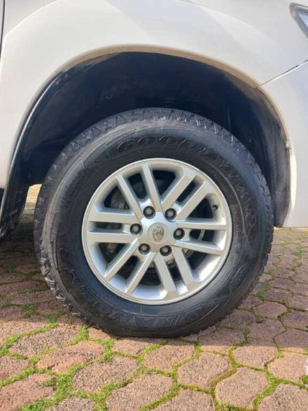 2012-Toyota-Fortuner-30-D-4D-Heritage-4x4-Auto_5