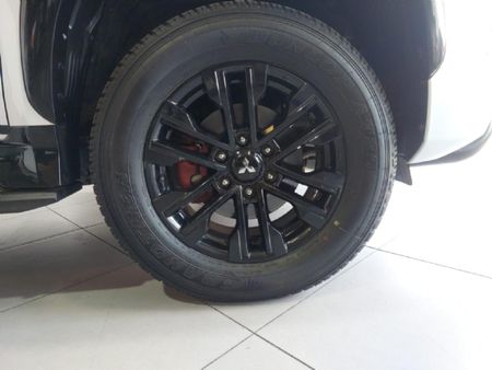 2024-Mitsubishi-Pajero-Sport-24D-4x4-Shogun-Auto_16