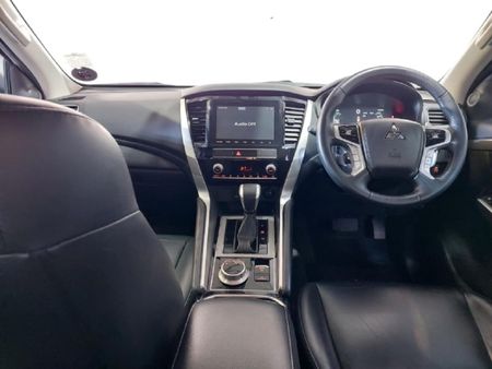 2024-Mitsubishi-Pajero-Sport-24D-4x4-Shogun-Auto_7