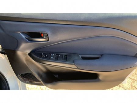 2024-Toyota-Starlet-15-XS-Auto_10