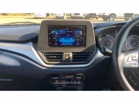 2024-Toyota-Starlet-15-XS-Auto_21