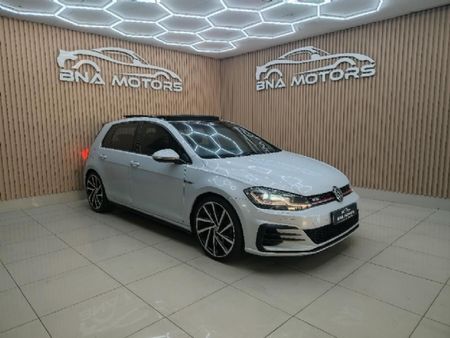 2018-Volkswagen-Golf-VII-GTI-20-TSI-Auto_1
