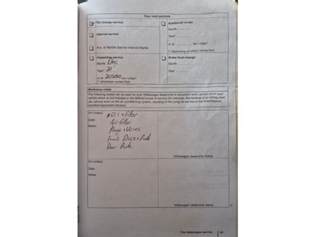 2011-Volkswagen-Touran-12-TSI-Trendline_37
