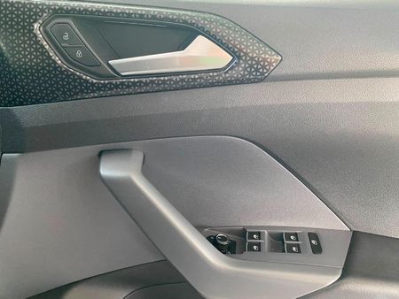 2021-Volkswagen-T-Cross-15-TSI-R-Line-Auto_18