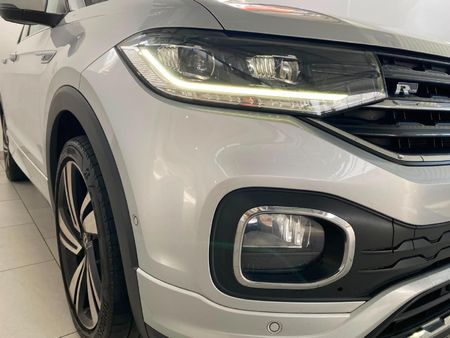 2021-Volkswagen-T-Cross-15-TSI-R-Line-Auto_26