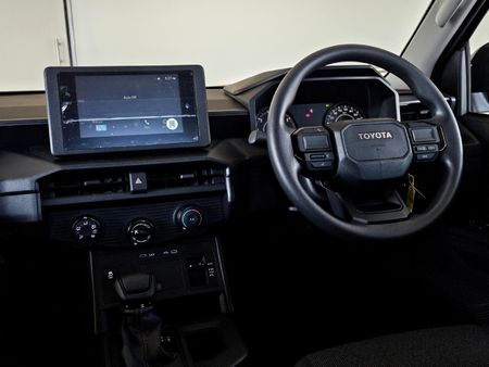 2026-Toyota-Hilux-28-GD-6-RB-SRX-4x4-Auto-Double-Cab_9