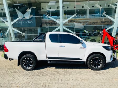 2020-Toyota-Hilux-28-GD-6-Raised-Body-Raider-Extended-Cab_2