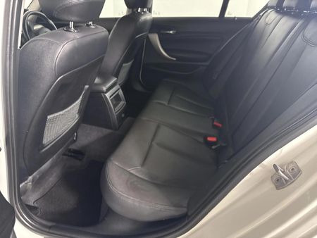 2015-BMW-1-Series-120i-5-dr-Auto_3