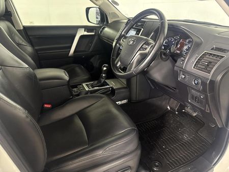 2021-Toyota-Land-Cruiser-Prado-40-V6-VX-Auto_9