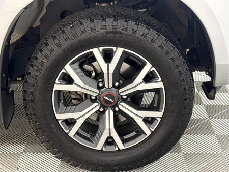 2024-Isuzu-D-Max-30-DDI-LSE-Auto-Double-Cab_17
