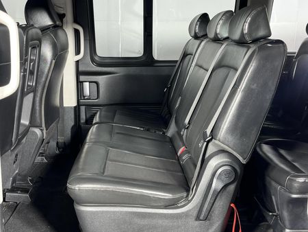 2022-Hyundai-Staria-22d-Executive-Auto-11-Seat_3
