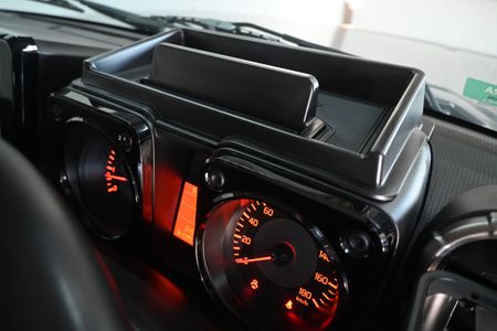 2022-Suzuki-Jimny-15-GLX_17