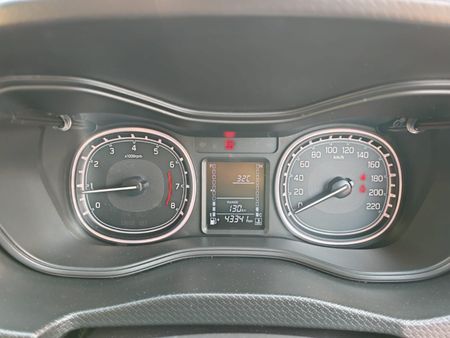 2021-Suzuki-Vitara-Brezza-15-GLX_15