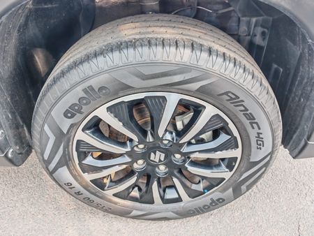 2021-Suzuki-Vitara-Brezza-15-GLX_21