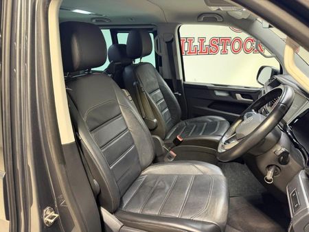2023-Volkswagen-Caravelle-T61-20-BiTDI-Highline-Auto-4Motion-146kW_14