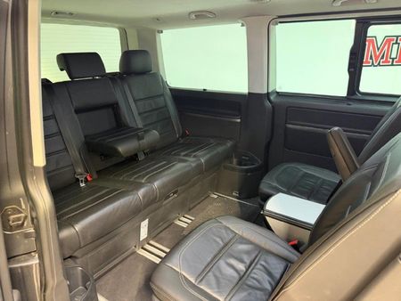 2023-Volkswagen-Caravelle-T61-20-BiTDI-Highline-Auto-4Motion-146kW_15