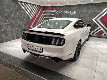 2018-Ford-Mustang-50-GT-Auto_17