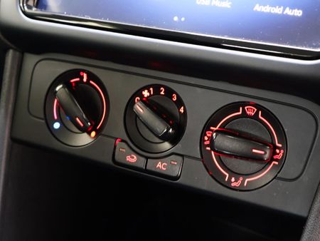 2025-Volkswagen-Polo-Vivo-14-Life_16