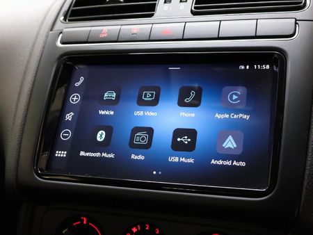 2025-Volkswagen-Polo-Vivo-14-Life_17