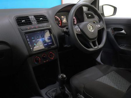 2025-Volkswagen-Polo-Vivo-14-Life_24