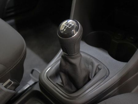 2025-Volkswagen-Polo-Vivo-14-Life_26