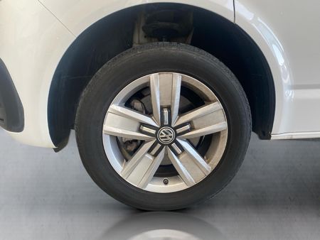2025-Volkswagen-Kombi-T61-20-TDI-110kW-Auto-Trendline_19