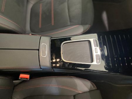 2025-Mercedes-Benz-A-Class-A-200-Auto_15