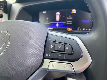 2025-Volkswagen-T-Cross-10-TSI-Life-Auto_15