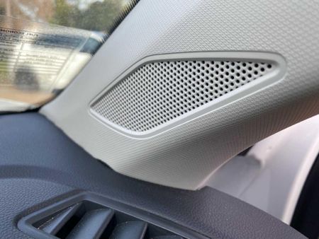 2025-Volkswagen-T-Cross-10-TSI-Life-Auto_20