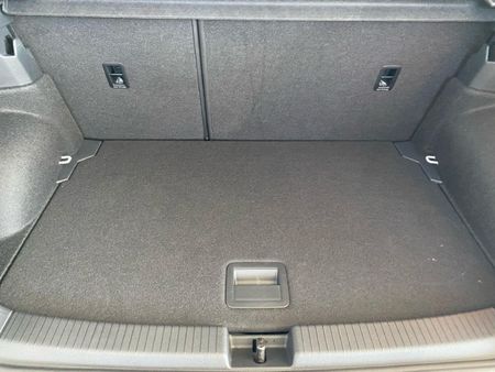 2025-Volkswagen-T-Cross-10-TSI-Life-Auto_27