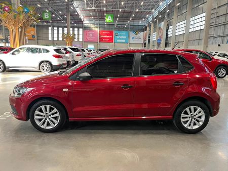 2023-Volkswagen-Polo-Vivo-14-Trendline-5-dr_5