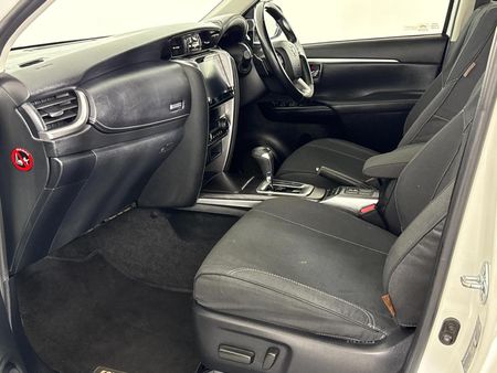 2021-Toyota-Fortuner-28-GD-6-Raised-Body-Auto_8