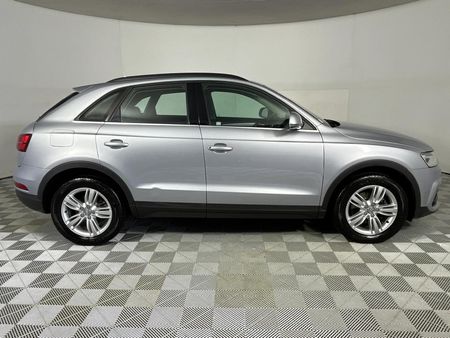 2016-Audi-Q3-14-TFSI-Auto-110kW_16