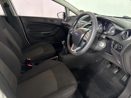 2016-Ford-Fiesta-14-Ambiente-5-dr_9