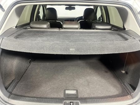 2015-Volkswagen-Golf-VII-14-TSI-Comfortline-Auto_13