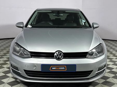 2015-Volkswagen-Golf-VII-14-TSI-Comfortline-Auto_14