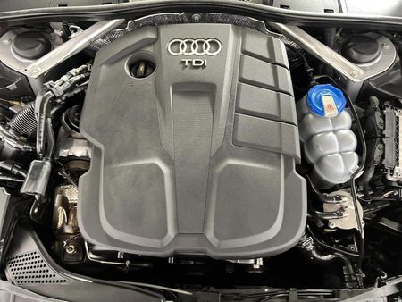 2017-Audi-A4-20-TDI-Design-Auto_12