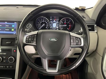2018-Land-Rover-Discovery-Sport-20i4-D-HSE_11