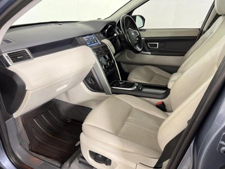 2018-Land-Rover-Discovery-Sport-20i4-D-HSE_8