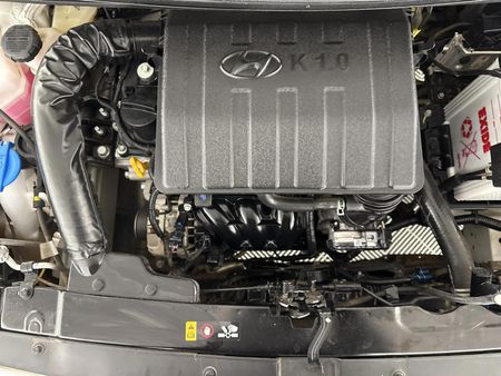 2023-Hyundai-Grand-i10-10-Fluid_12
