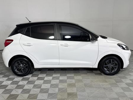 2023-Hyundai-Grand-i10-10-Fluid_15