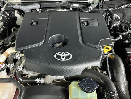 2021-Toyota-Fortuner-28-GD-6-Epic-Auto_12
