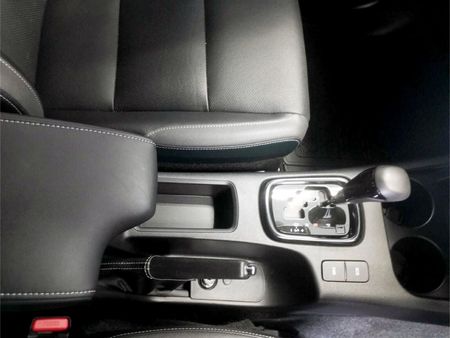 2026-Toyota-Hilux-28-GD-6-RB-Legend-RS-Auto-Double-Cab-mHev_11