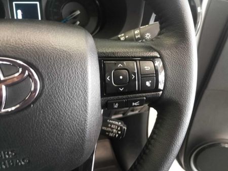 2026-Toyota-Hilux-28-GD-6-RB-Legend-RS-Auto-Double-Cab-mHev_6