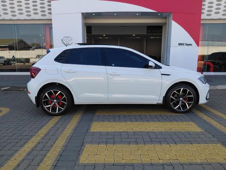 2024-Volkswagen-Polo-10-TSI-Life_2
