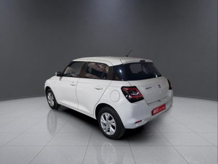 2025-Suzuki-Swift-12-GL_4