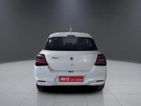 2025-Suzuki-Swift-12-GL_5